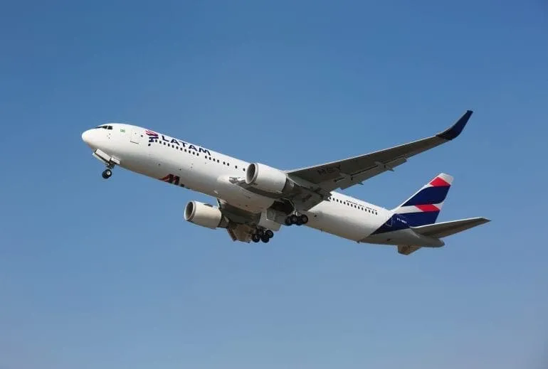 Voo da Latam aborta decolagem em Guarulhos