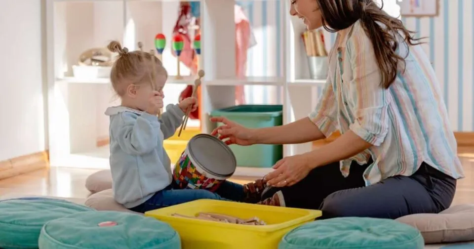 7 benefícios da musicoterapia para o desenvolvimento infantil