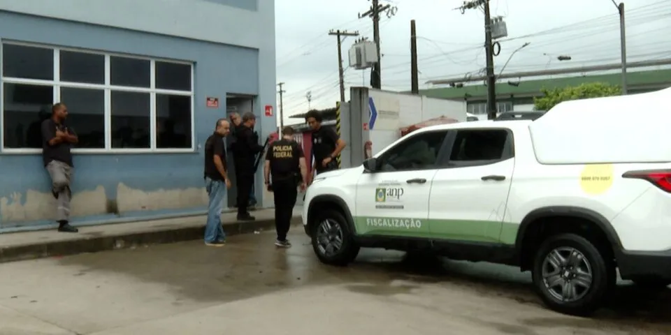 ANP fiscaliza distribuidoras de combustível no Rio de Janeiro