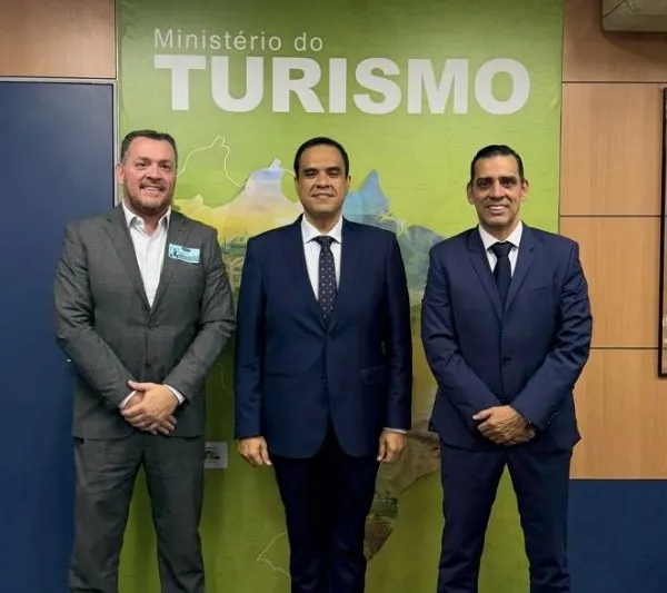 Abracorp apresenta pautas estratégicas do turismo em reunião com o Ministério do Turismo