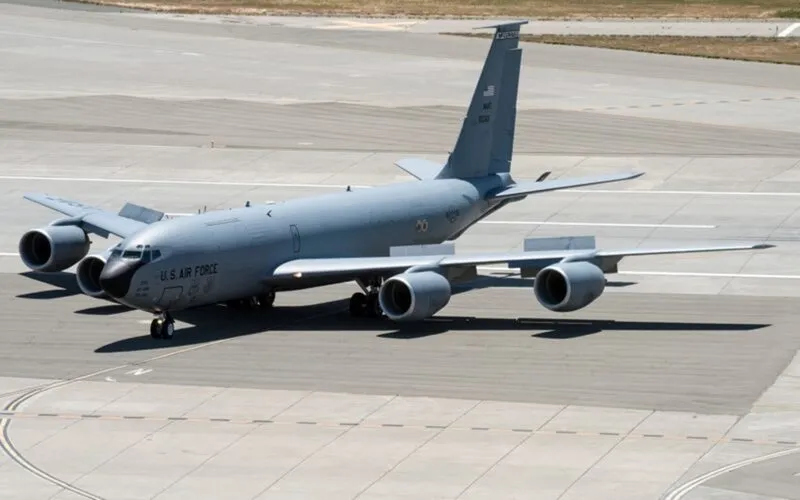 Avião de reabastecimento KC-135 da USAF cai no Iraque