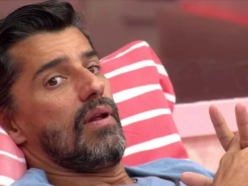 BBB 26: Alberto Cowboy e Jonas têm divergências sobre as pulseiras VIP