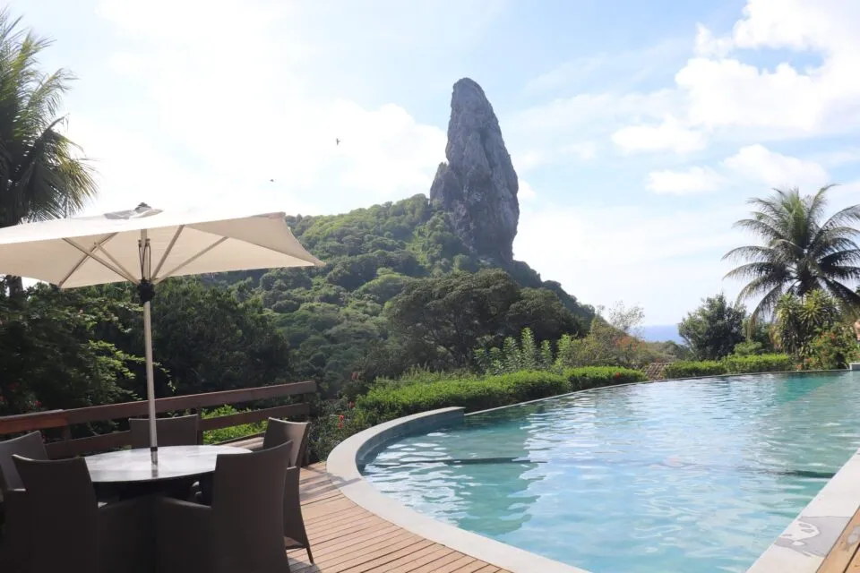 Conheça as 18 pousadas de Fernando de Noronha visitadas durante famtrip