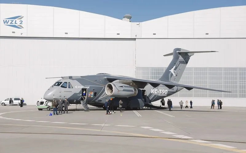 Embraer inicia parceria de manutenção com o KC-390 na Polônia
