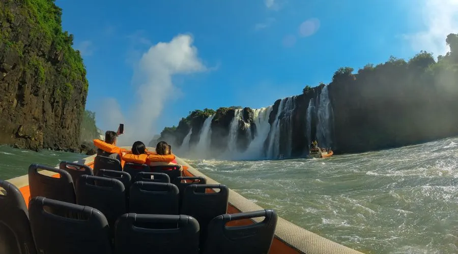 Embratur promove press trip com jornalistas mexicanos para impulsionar imagem do Brasil no exterior