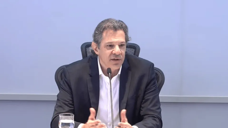 Haddad volta a criticar alta de juros, mas evitar culpar integrantes do BC