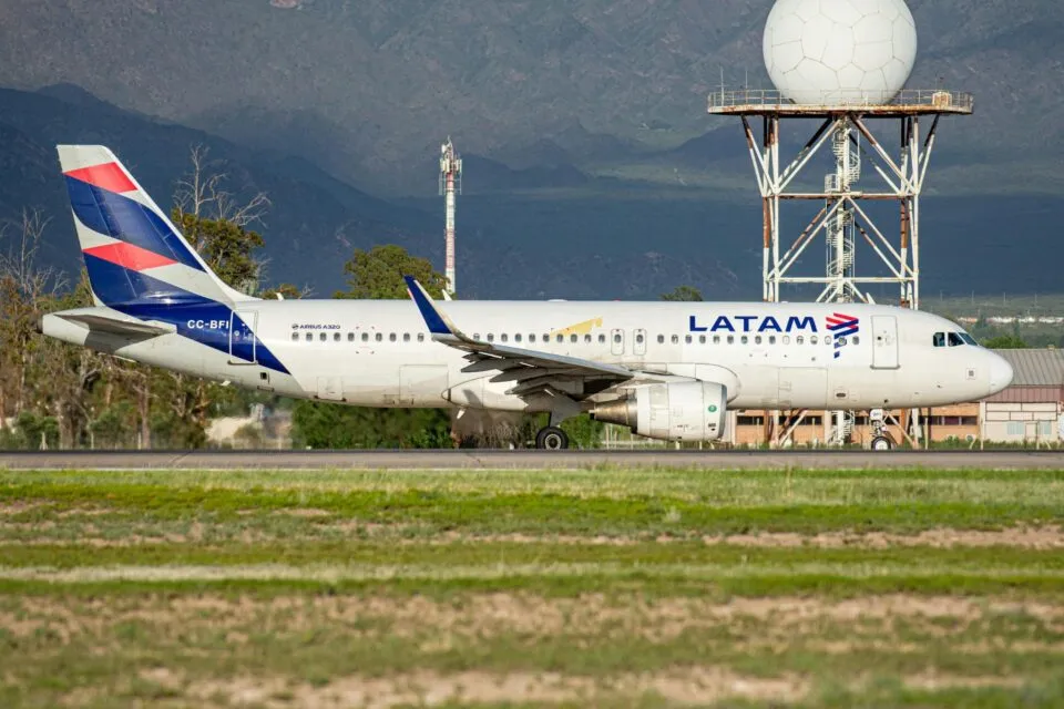 Latam transporta 974 mil passageiros no Sul durante verão e Carnaval