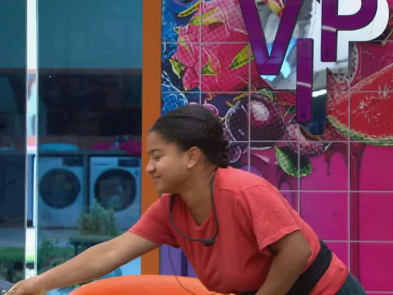 Milena provoca Jonas Sulzbach e Alberto Cowboy no BBB 26: “fiscal de cozinha”