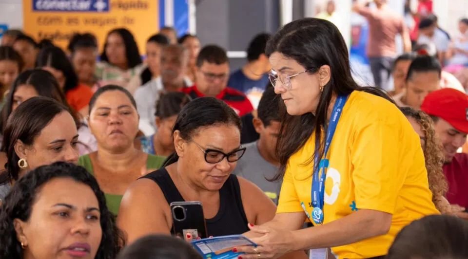 Mutirão da Mulher oferece vagas de emprego, qualificação e serviços gratuitos em Aracaju