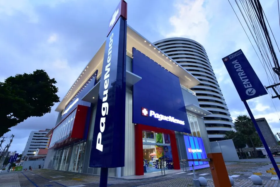 Pague Menos protocola pedido de oferta de ações no valor de até R$ 900 milhões