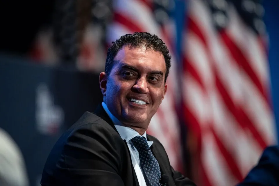 Pentágono recorre a ex-executivo da Uber em disputa sobre IA com a Anthropic PBC