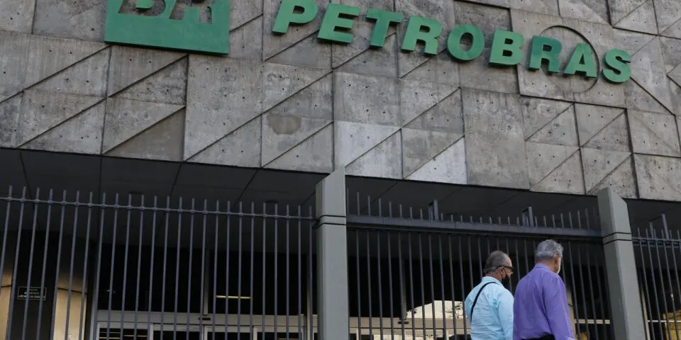 Petrobras registra lucro de R$ 110,6 bilhões em 2025