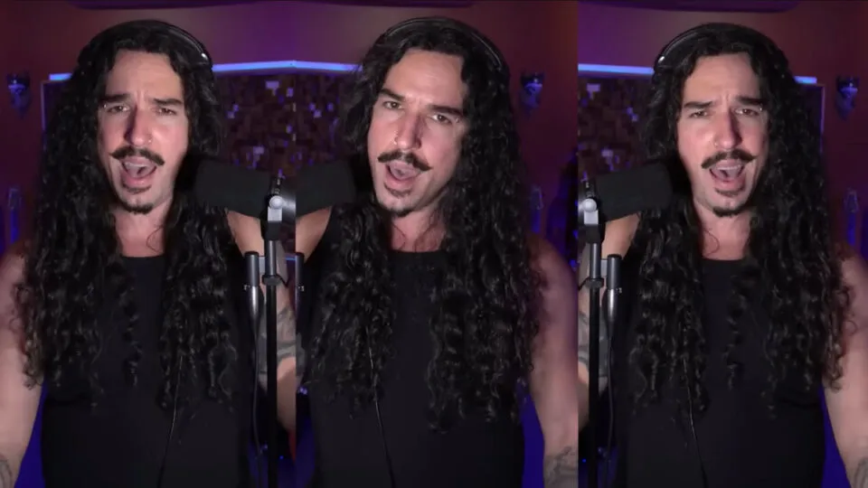 Por que este cara um ponto fora da curva musical interntica?