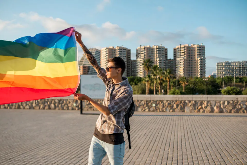Quais países são seguros para turistas LGBTQIA+?