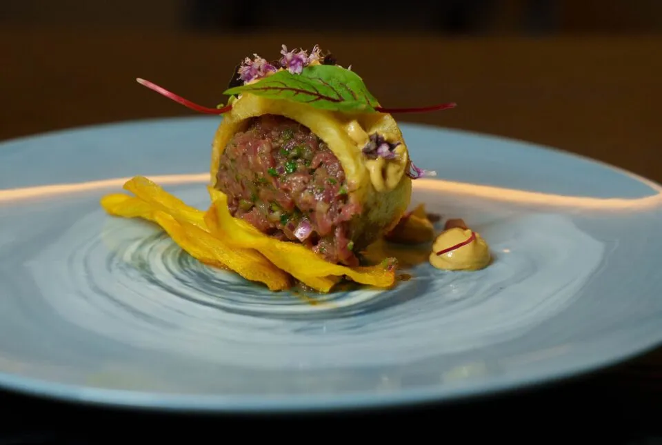 Royal Palm Plaza lança novo cardápio francês no La Palette Bistrô