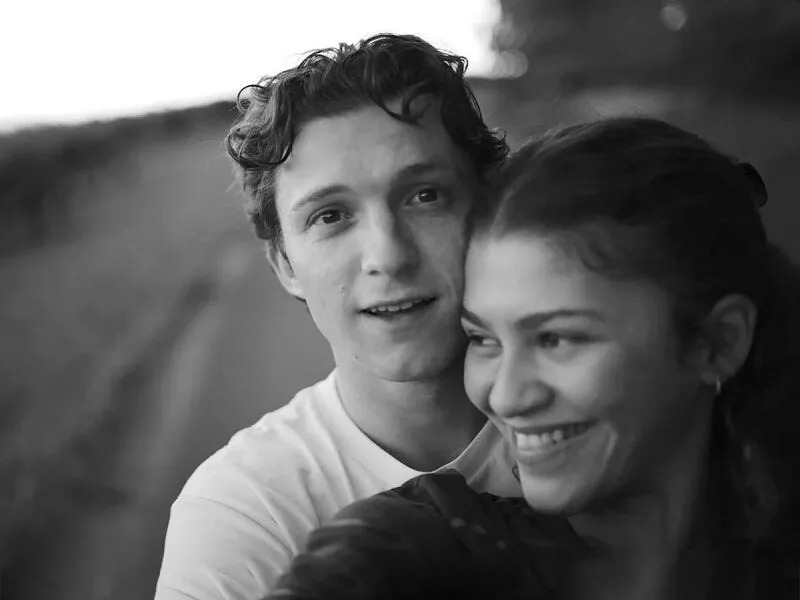 Tom Holland e Zendaya estão casados, afirma stylist da atriz