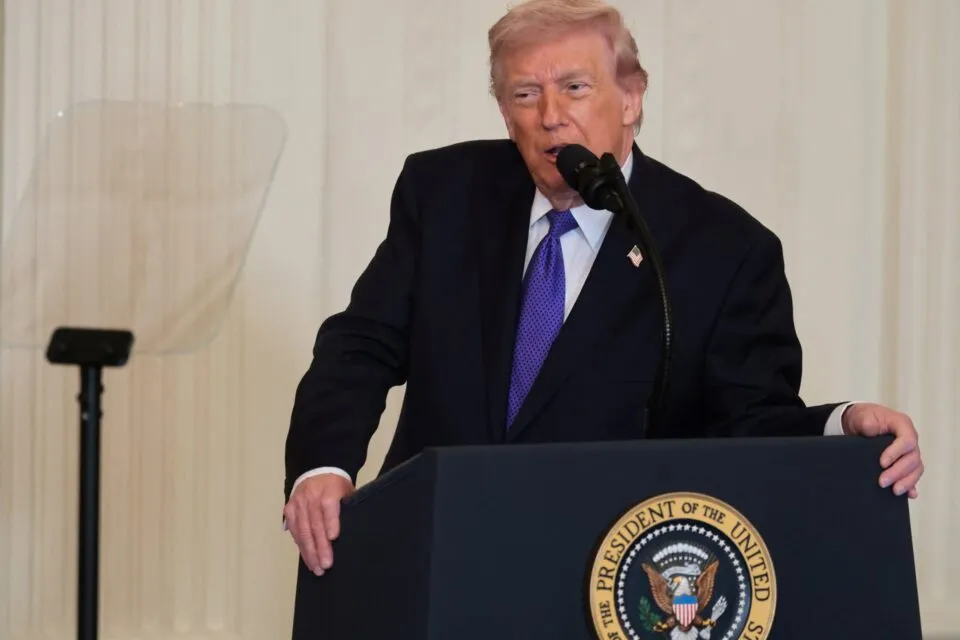 Trump diz que operação contra o Irã está “adiantada”, mas pode ser prolongada