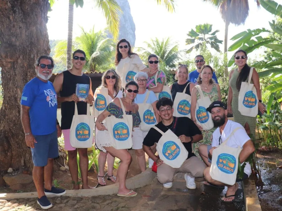 Último dia de famtrip em Noronha reúne visitas técnicas a pousadas do destino; veja fotos