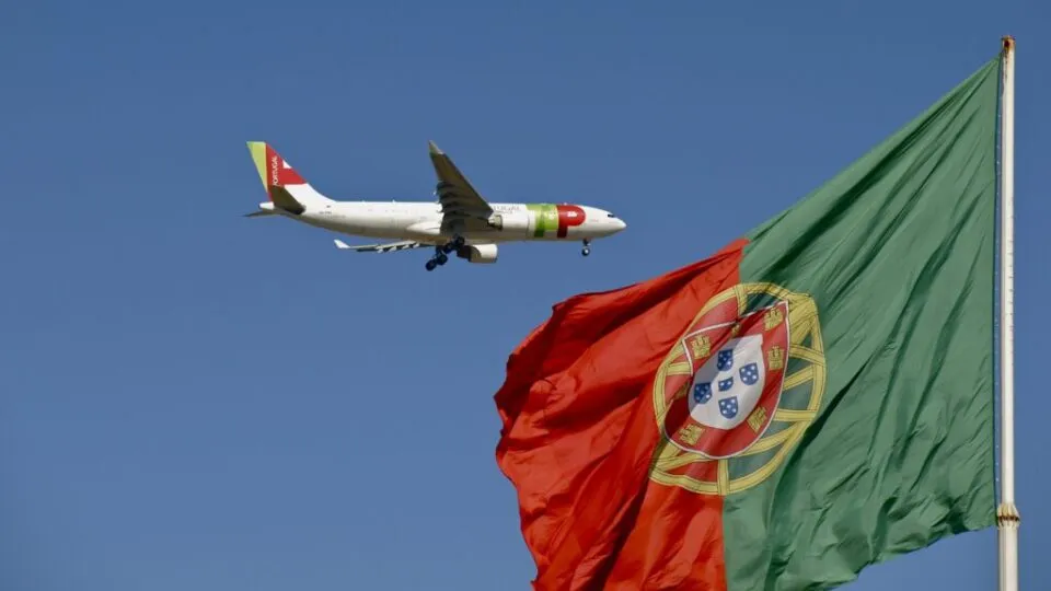 Air France-KLM larga na frente e apresenta proposta para entrar na TAP em 2026