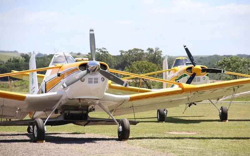 Alta dos combustíveis pressiona aviação agrícola e preços de alimentos
