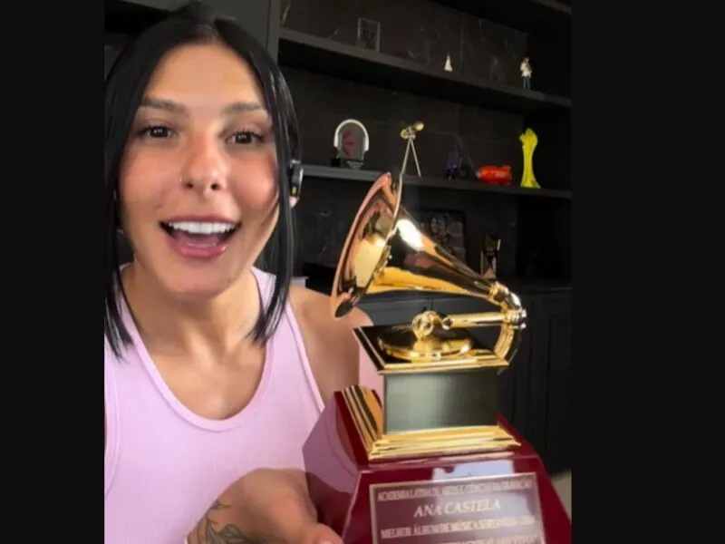 Ana Castela recebe seu Grammy Latino “quase dois anos depois”