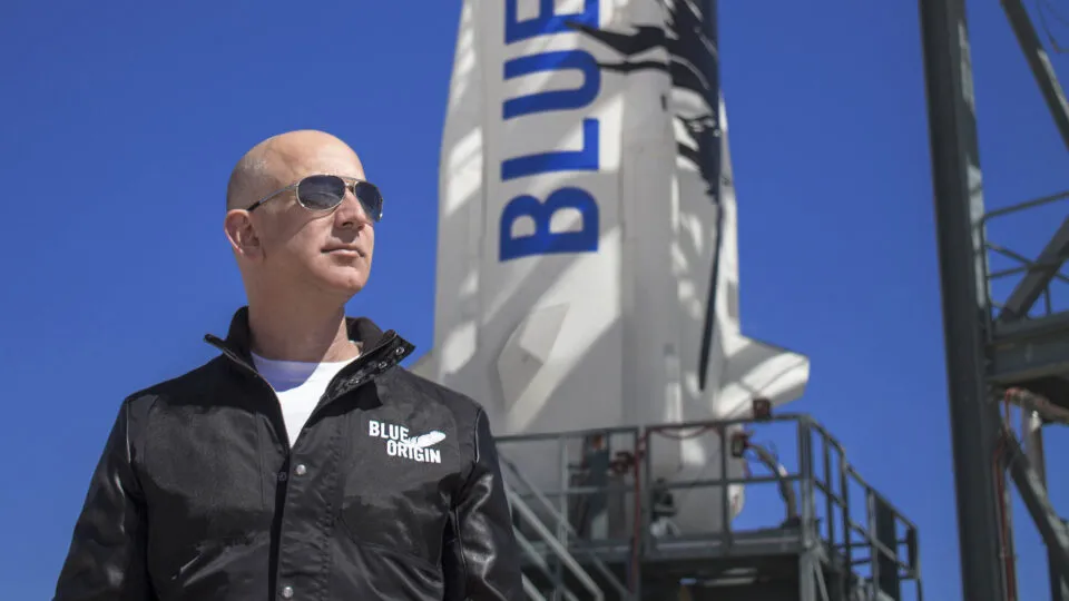 Blue Origin lança foguete pela 1ª vez com propulsor reutilizado