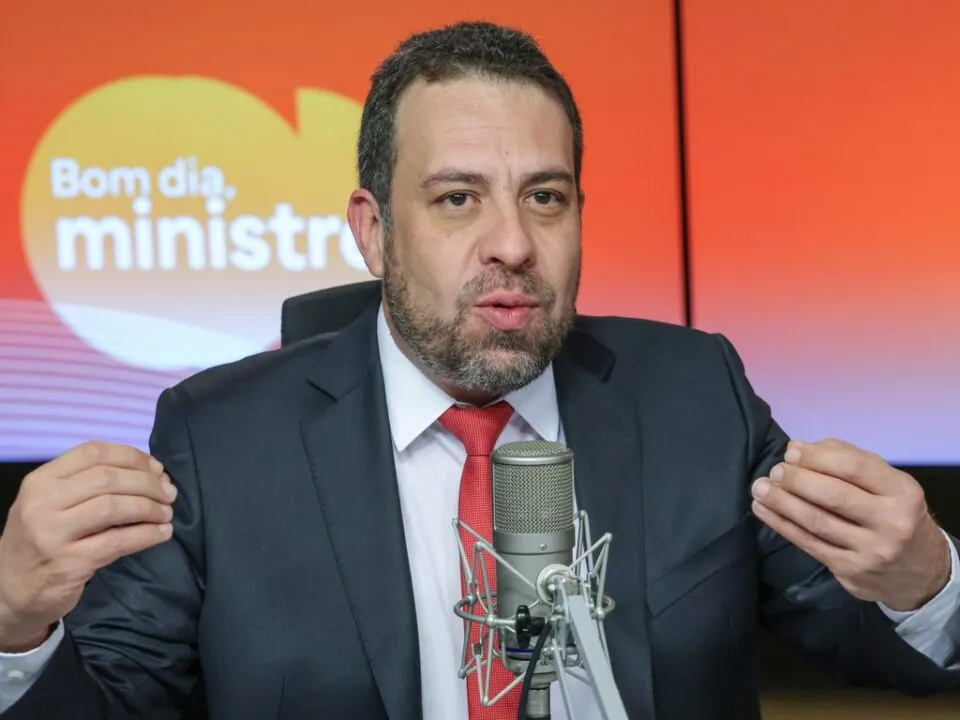 Boulos critica relatório sobre regulamentação do trabalho por apps: ‘retrocessos’