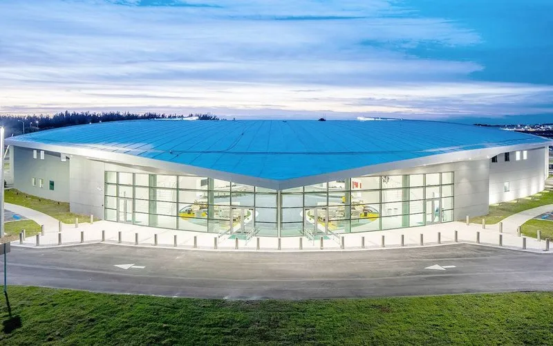 Controlador do aeroporto São Paulo Catarina adquire FBO em Miami