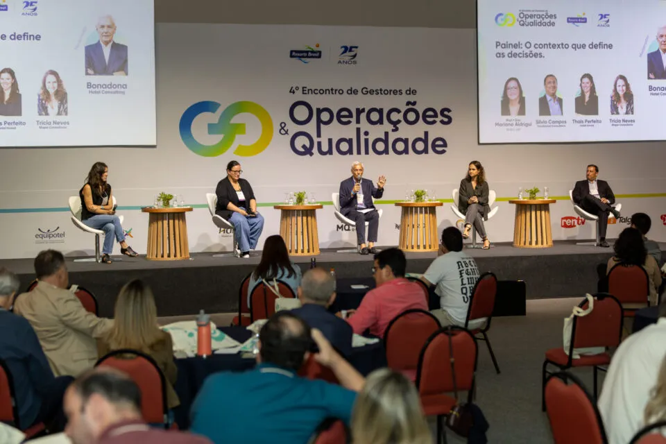 Encontro da Resorts Brasil analisa economia e turismo