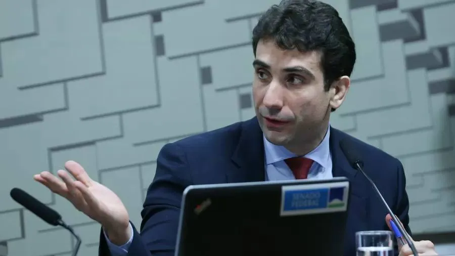 Galípolo deve comparecer à CPI do Crime Organizado para falar sobre o caso Master