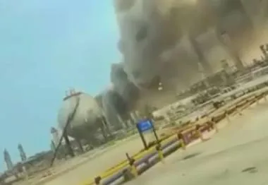 Irã ataca complexo petroquímico na Arábia Saudita, diz Guarda Revolucionária