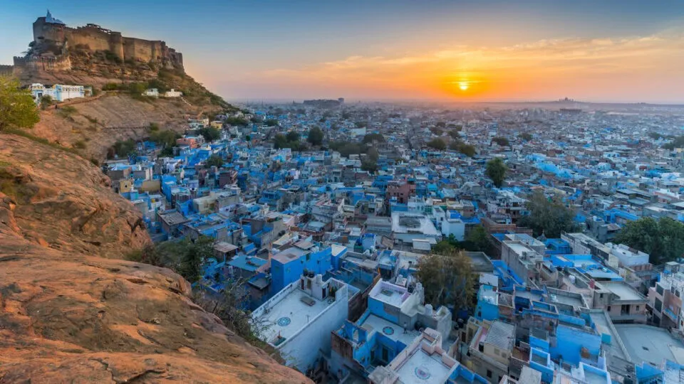 Jodhpur, a cidadela que desabou do cu no Grande Deserto da ndia