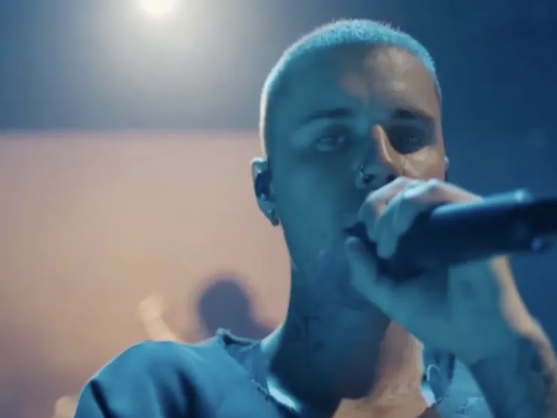 Justin Bieber reencontra fãs no segundo dia do Coachella; brasileira Luísa Sonza se apresenta