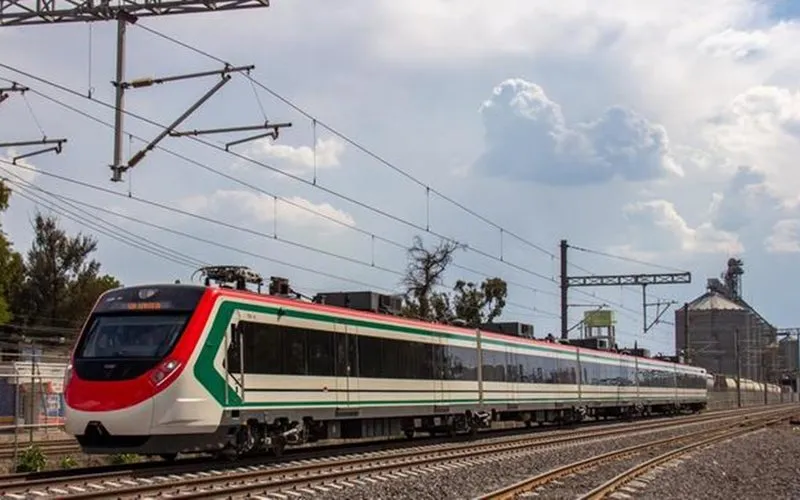 Maior aeroporto do México ganha trem que atinge até 130 km/h