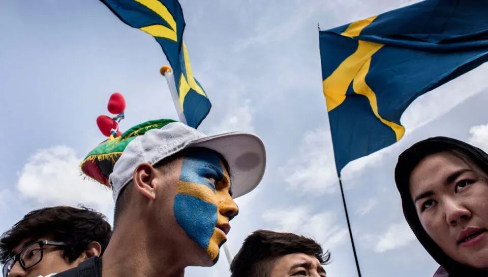 Por que a Sucia est deportando jovens imigrantes ao completarem 18 anos?