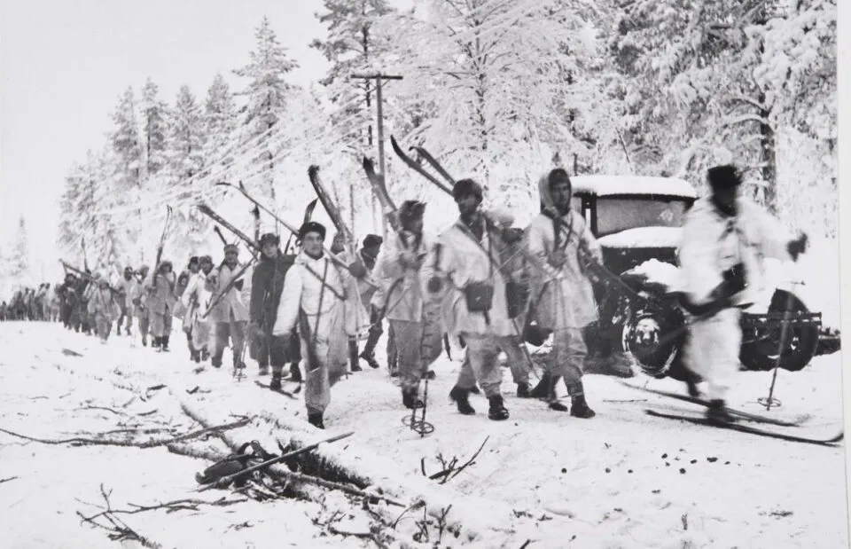 Por que a Unio Sovitica no engoliu a Finlndia?