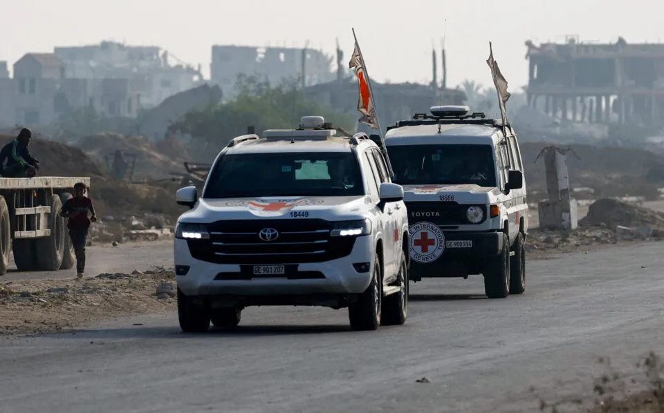 Regras da guerra devem ser respeitadas em palavras e ações, diz Cruz Vermelha