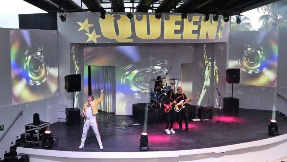 Summit Trend 2026 desta quarta (22) chega ao fim com show exclusivo do cover do Queen no Hard Rock; fotos