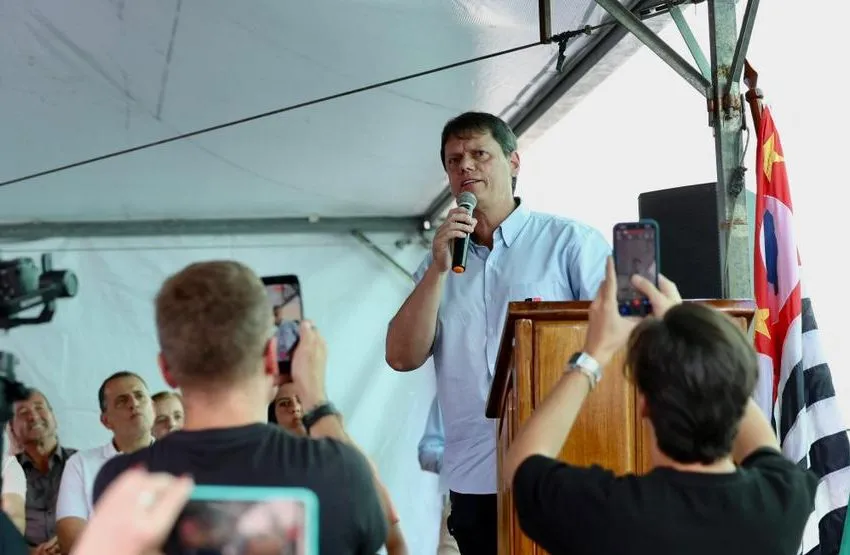 Tarcísio diz que há lideranças envelhecidas que não percebem hora de parar