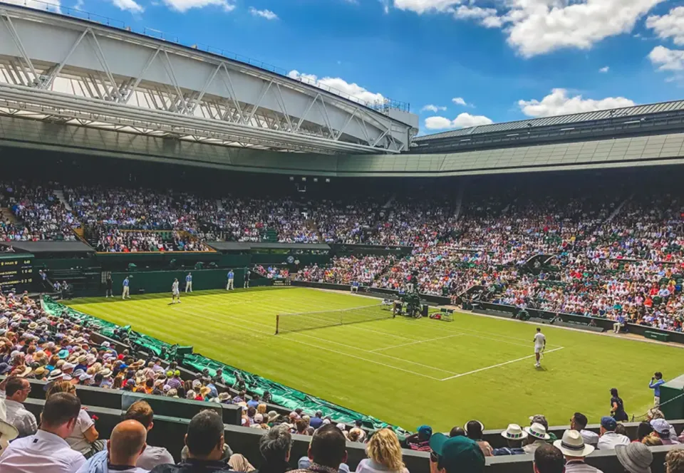 Tênis cresce no Brasil em 2026 e impulsiona interesse por Roland Garros e Wimbledon