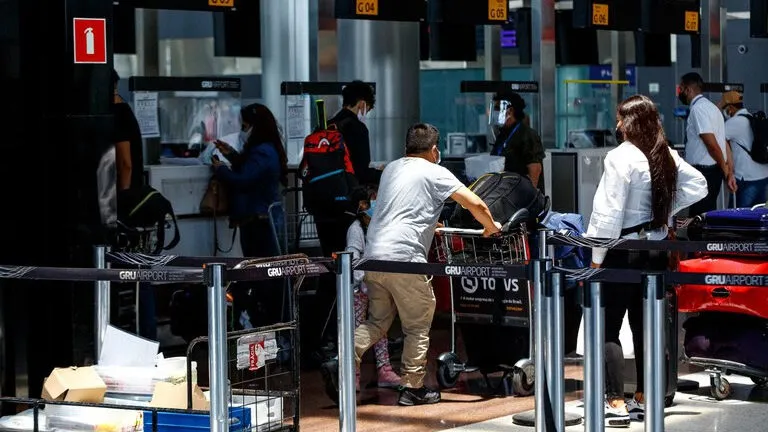 Transporte aéreo cresce 7,7% no início de 2026, mas custo do combustível segue como desafio