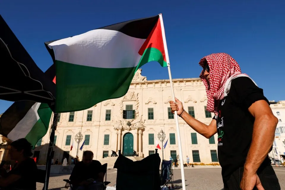 Tribunal dos EUA restabelece condenação de US$ 656 mi para OLP e Autoridade Palestina