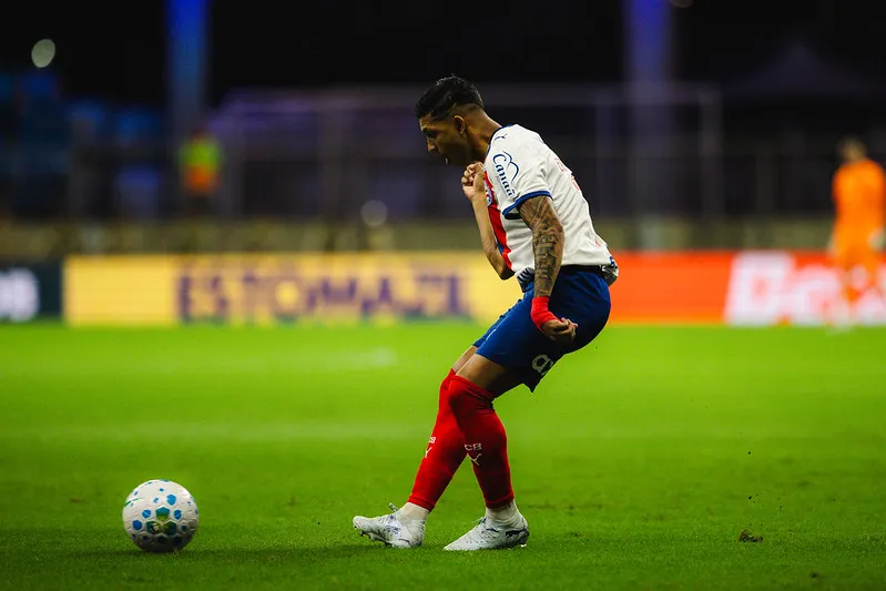 onde assistir ao duelo direto pelo topo do Brasileirão