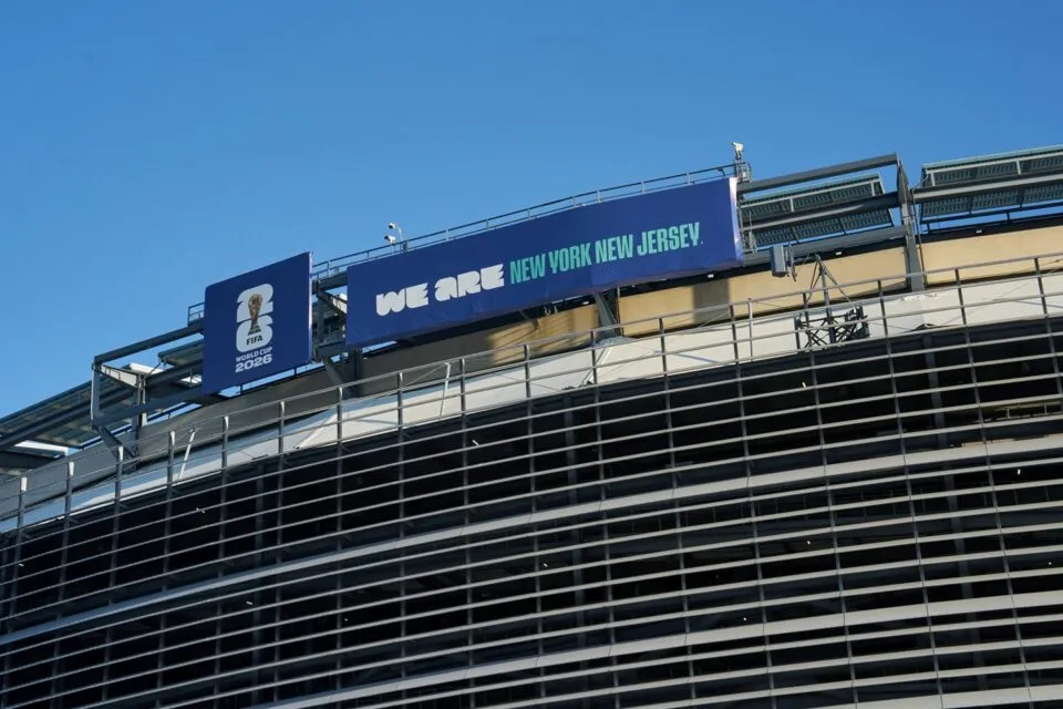 tarifa de R$ 700 para ônibus da Copa vira guerra política nos EUA