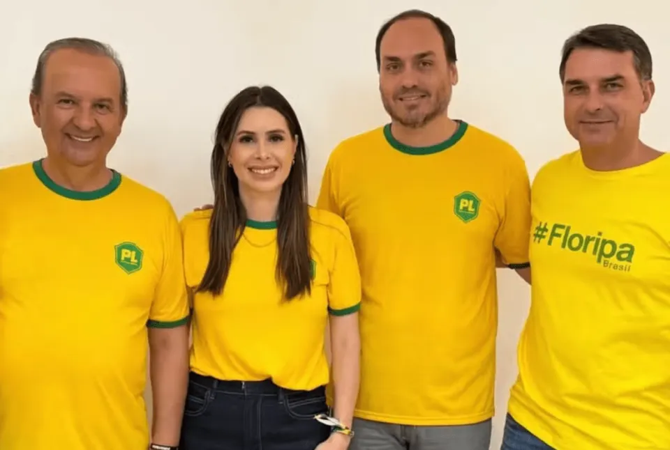 Após disputa interna, PL oficializa chapa com Carlos Bolsonaro e Carol de Toni em SC