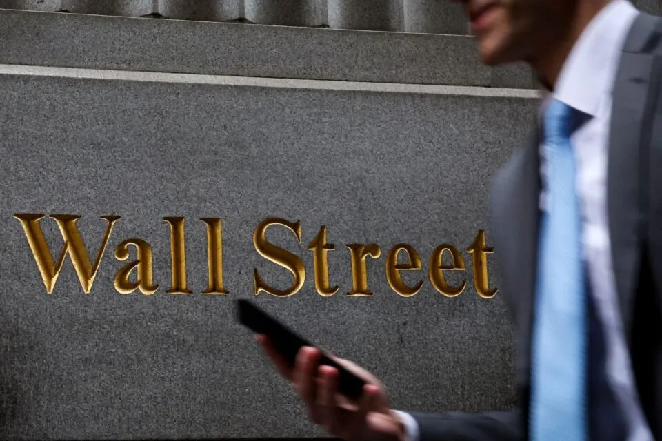 Bolsas de NY fecham sem direção única com PPI além do esperado e à espera de Trump-Xi