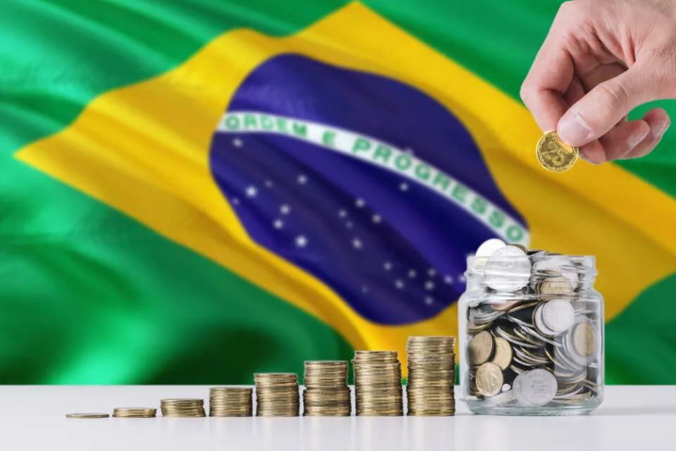 Choque do petróleo mascara risco de déficit e dívida pública, alerta relatório do IFI
