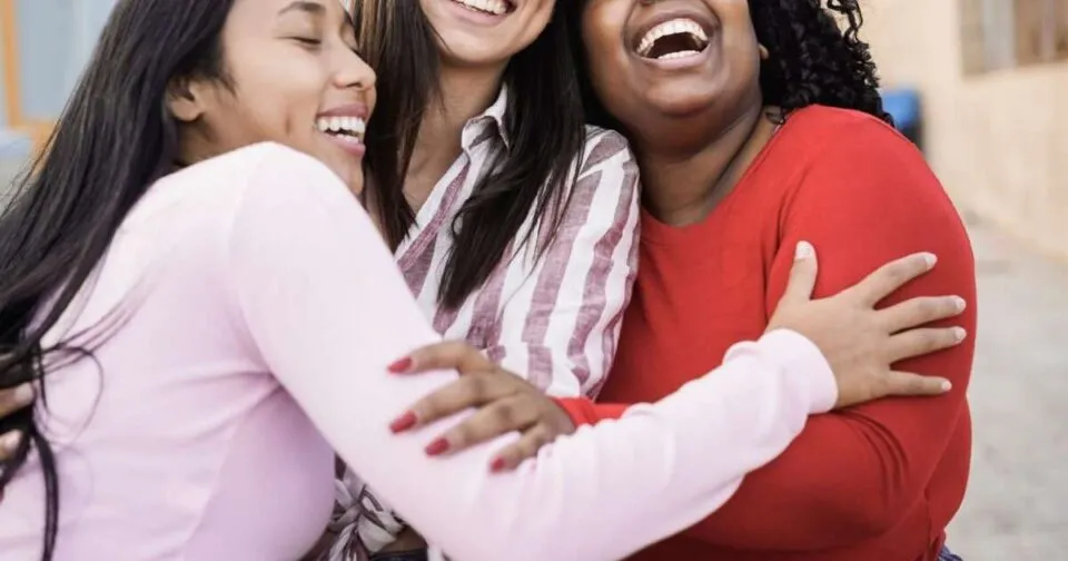 Como redes de acolhimento ajudam mulheres a reconstruírem autonomia e vínculos sociais