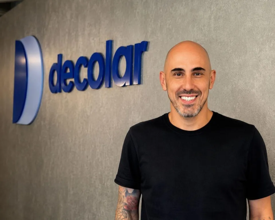 Decolar anuncia Jonathan Wommer, ex-CVC, como novo gerente de Media Sales em 2026