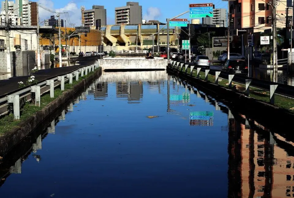 Defesa Civil alerta para marés acima de 2 metros e risco de alagamentos em Aracaju